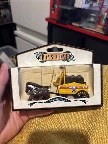 Lledo days gone dg031011 horse - lledo,