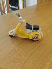 Sunnyside Die-cast Vespa