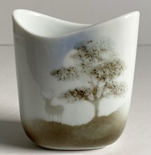 HIGHBANK PORCELAIN SMALL VASE STAG & TREE (SHAPED TOP) 3.75" HIGH LOCHGILPHEAD