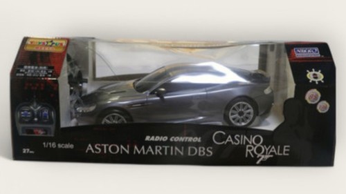 Aston martin dbs 007 - dbs, james