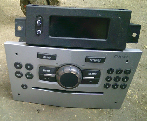 Vauxhall corsa cd30 mp3 - d,