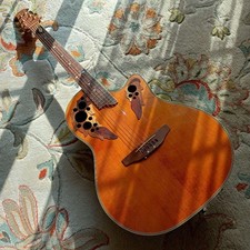 Ovation Celebrity Deluxe CC247