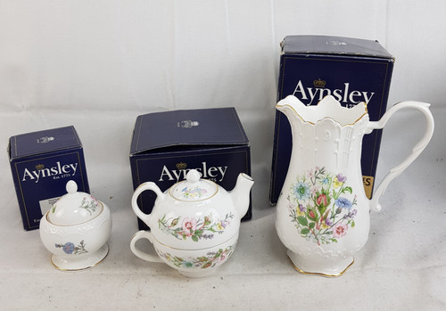 Aynsley wild tudor mini teapot - aynsley,