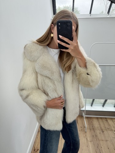 Chubby white fox - white, coat