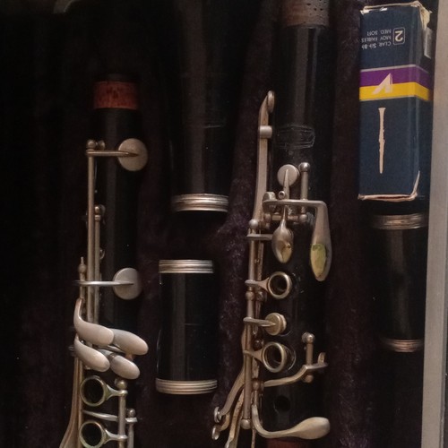 Bundy clarinet black wood body - black,