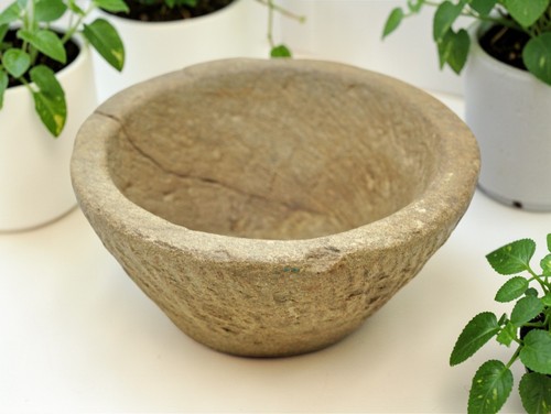 Antique sand stone round curry - stone,