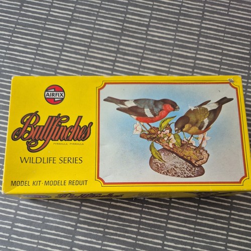 Airfix bullfinches pyrrhula - airfix,