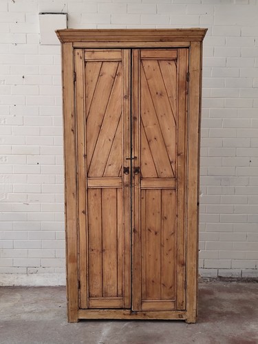 Antique pitch pine corner - antique,