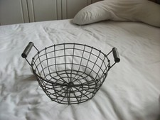 Wire Fruit Basket 30cm Dia ~
