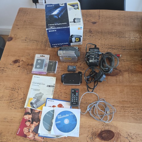 Boxed sony dcr - sony, dcr-hc35e
