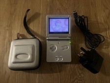 Nintendo Game Boy Advance SP