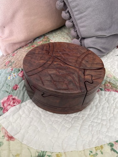 Vintage hand carved - hand-carved, sheesham