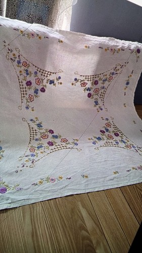 Vintage cream embroidered - cream,