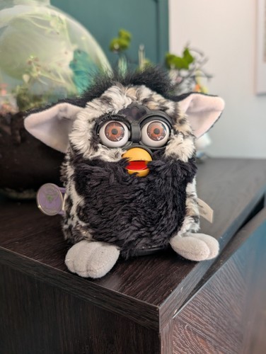 Collectable husky 1999 furby - husky,