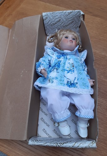 Alberon porcelain doll kelly - alberon,