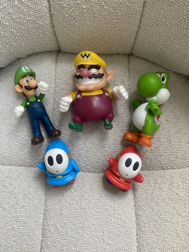 Super mario bros figures - mario,