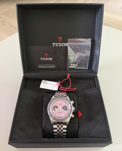 Tudor black bay - chrono, 41mm