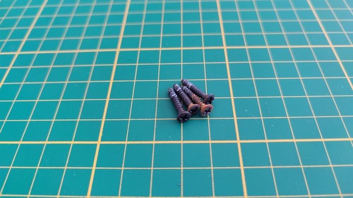 Screw miniature spare part - x4,