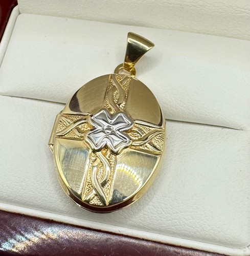 9ct gold oval - gold, locket