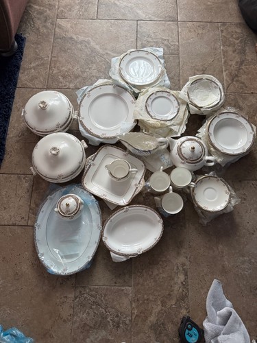 Wedgewood collectable dinner - wedgewood,