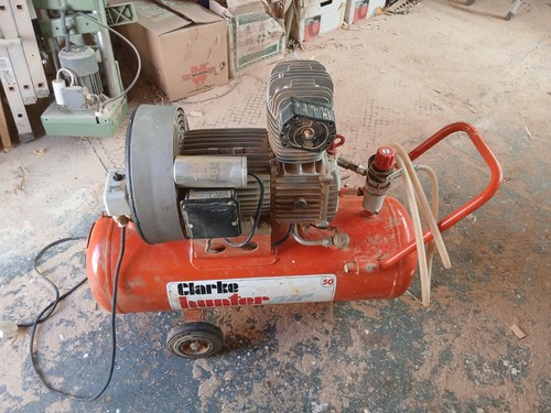 Clarke air compressor - air,