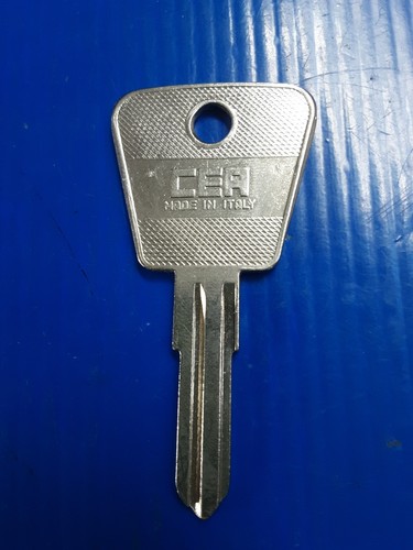 Classic car blank door key - blank,