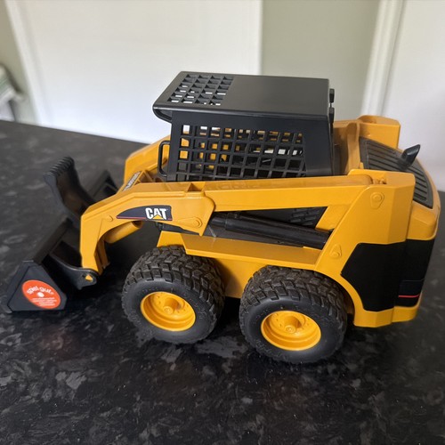 Bruder 02481 cat - bruder, skid