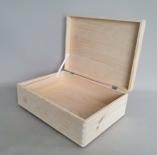 Wooden box with lid - with, no