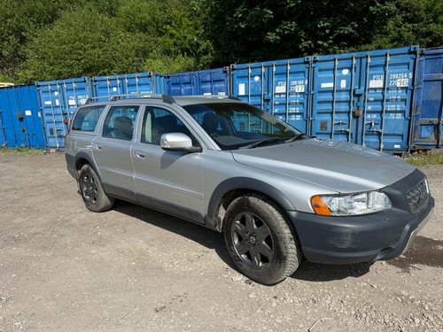 Breaking volvo xc70 cross - -volvo,