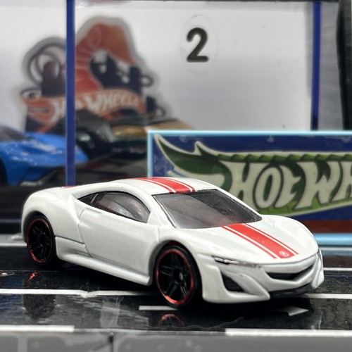 Hot wheels 2012 acura nsx - hot,