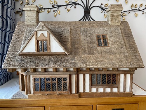 Tudor cottage dolls - dolls, house