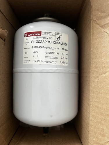 Expansion vessel for hot - expansion,