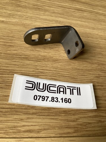 Right hand fuel tank bracket