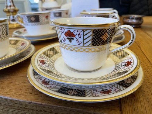 Royal crown derby - royal,