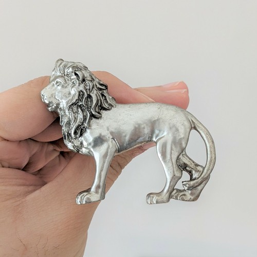 Silver lion animal drawer knob - lion,