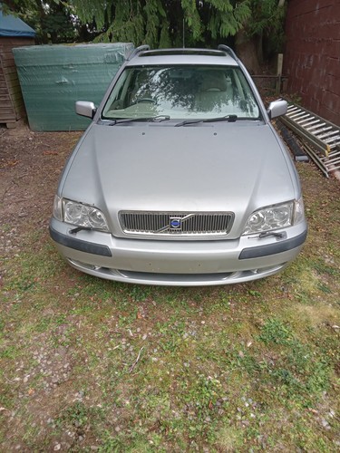 Volvo v40 automatic - 2.0,