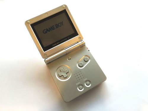 Nintendo gameboy silver - nintendo,