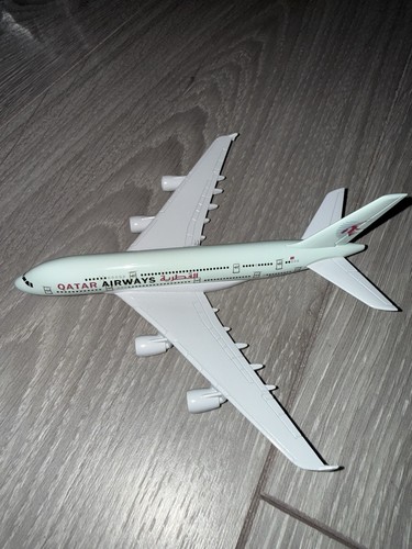 Qatar airways airbus a380 - airways,