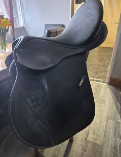 Wintec 500 black - 16.5”,