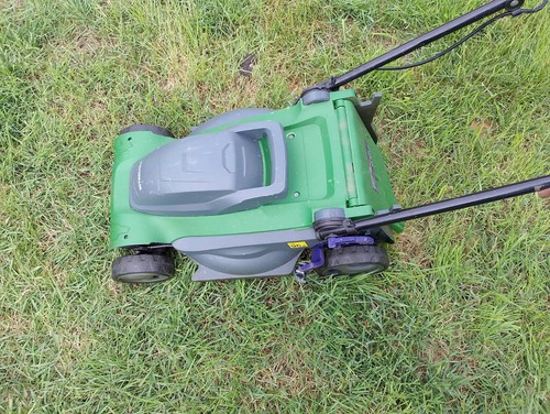 Electric lawn mower - lawn, with
