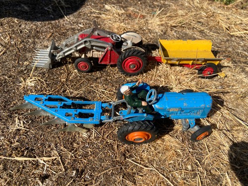 Corgi toys massey - 2, ferguson