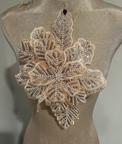 Blush white flower - , 3d
