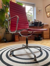 Eames EA 109 style Office