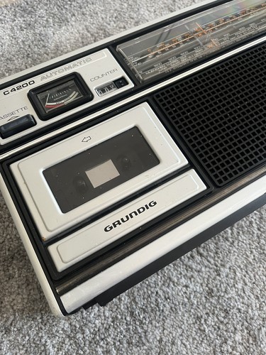 Grundig 4200 tape radio - tape/radio,