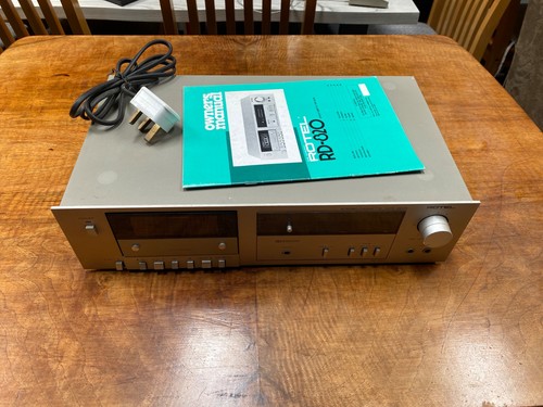 Rotel 820 stereo audio - stereo,
