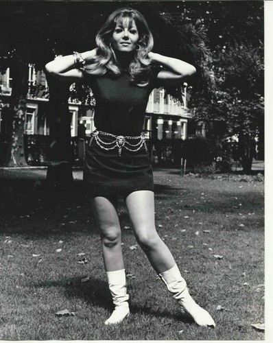 Ingrid pitt 5 inch - ingrid,