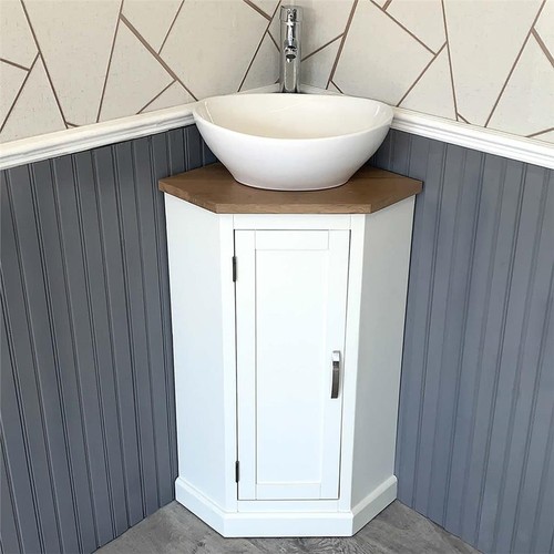 Cloakroom corner bathroom - corner,