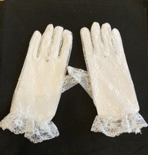 GIRLS WHITE LACE GLOVES FRILLY CUFFS HOLY COMMUNION FLOWER GIRL BRIDESMAIDS