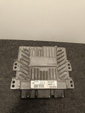 2009 Renault Laguna 1.5DCI Engine control unit module ECU 8200793109 S122326132A
