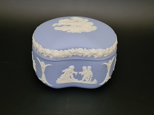 Vintage wedgwood blue jasper - vintage,
